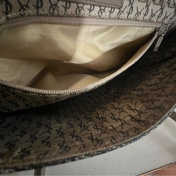 Yves Saint Laurent Vintage Giraffe Printed Mini Handbag - Picture 11 of 14